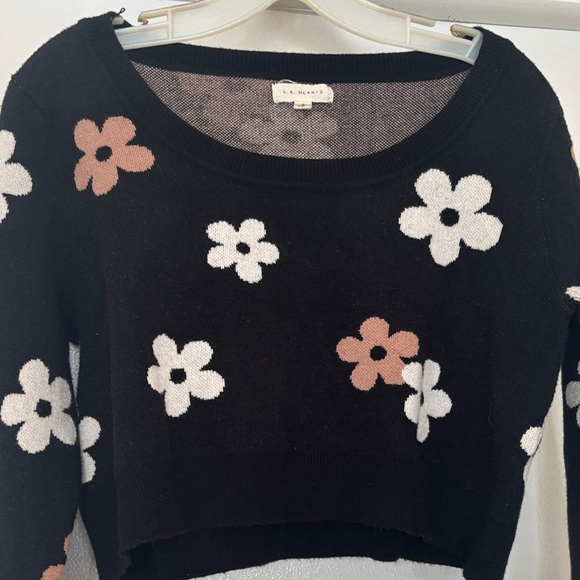 Floral Black Cropped Sweater - Picture 2 of 5
